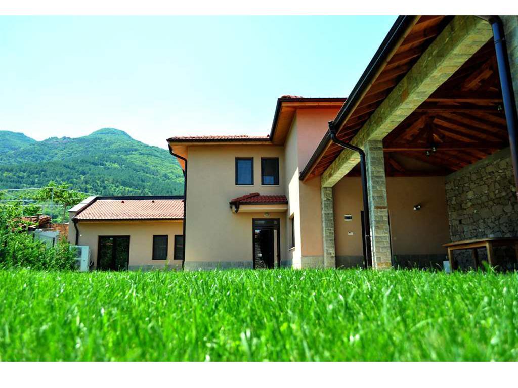 Yustina Villas Guest House Экстерьер фото