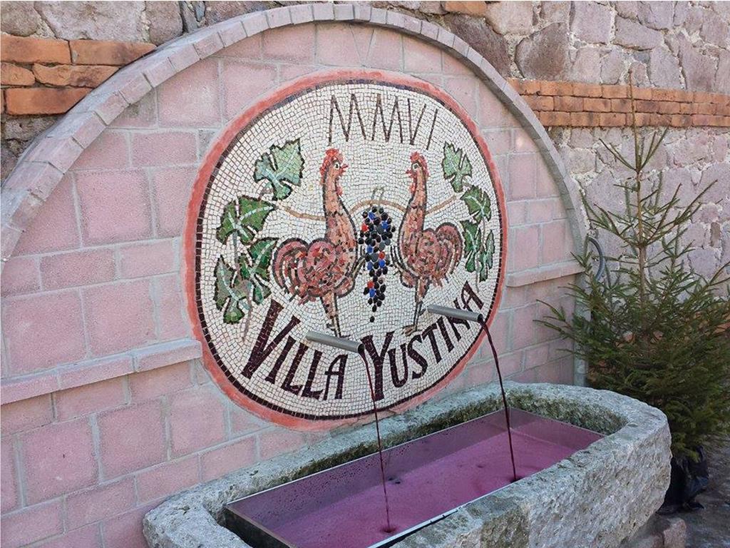 Yustina Villas Guest House Экстерьер фото